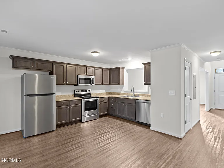 473 Sullivan Loop Rd — Photo 8