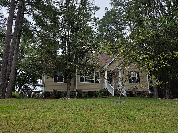 2nd image of 2060 Ferbow St