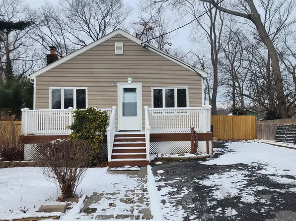 45 Shinnecock Drive, Sound Beach, NY 11789