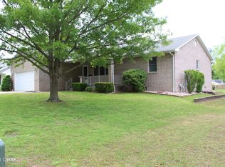 711 Timberbrook Dr, Nevada, MO 64772