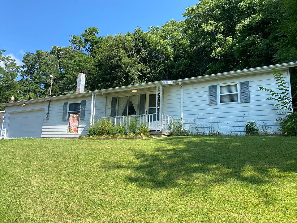 1st image of 20 Nellie Ln