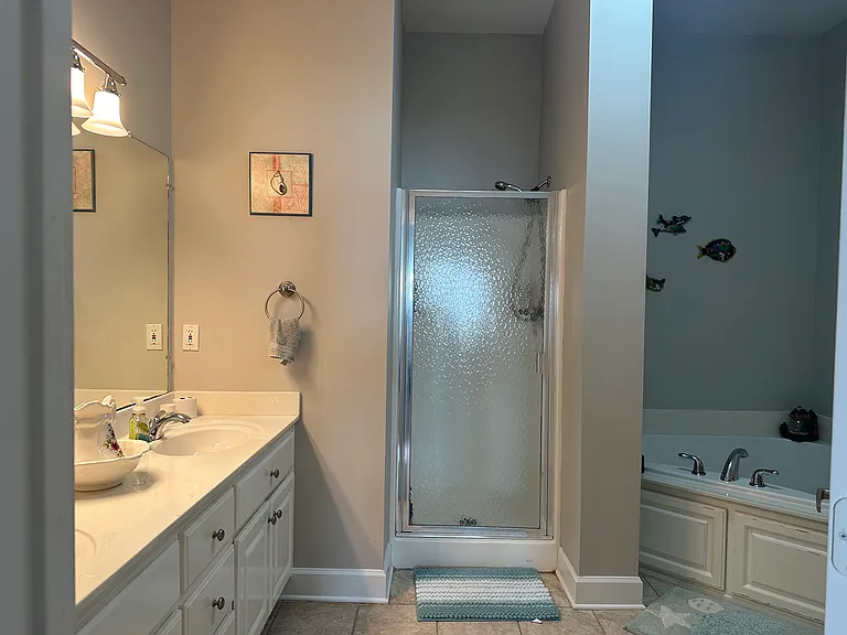 Large Master bath, shower and jacuzzi tub
