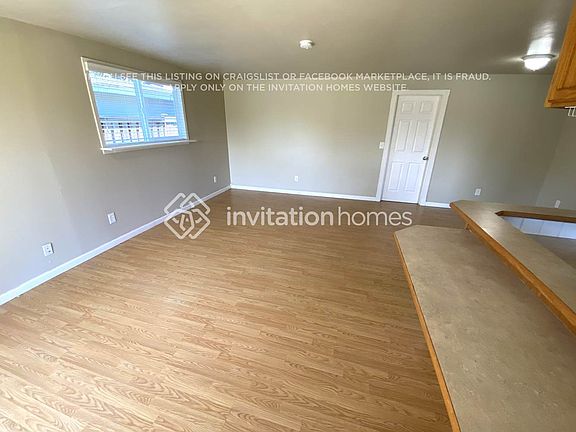 3rd image of 4912 32nd St NE
