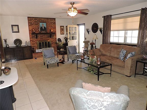 4th image of 1839 W Rose Oak Dr