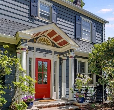 3rd image of 85 Hawthorne Ave