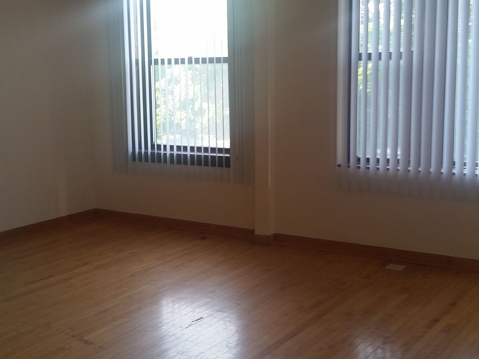 1st image of 2625 W Superior St APT 3