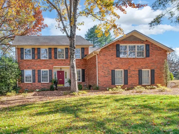 202 Coburn Dr, Spartanburg, SC 29302