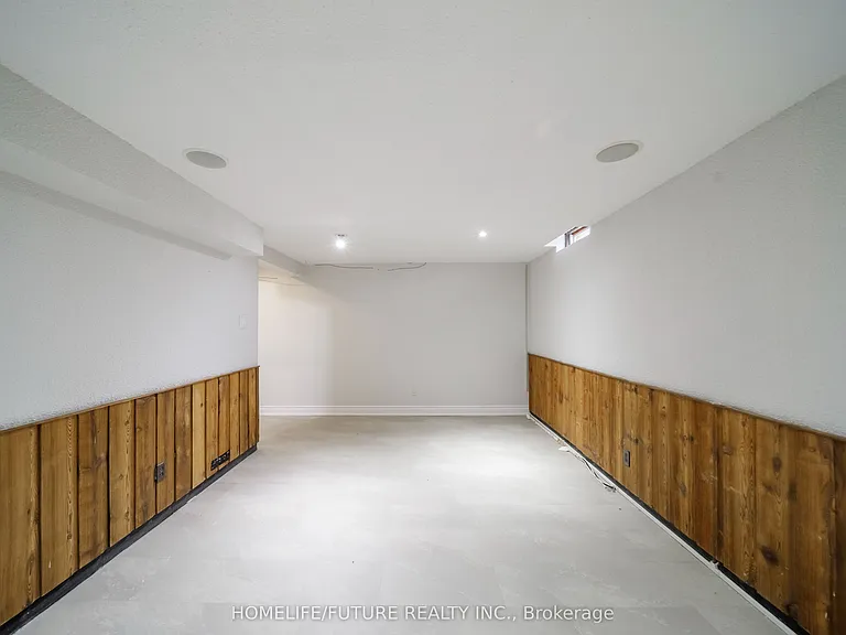 8 Coltman Cres — Photo 22