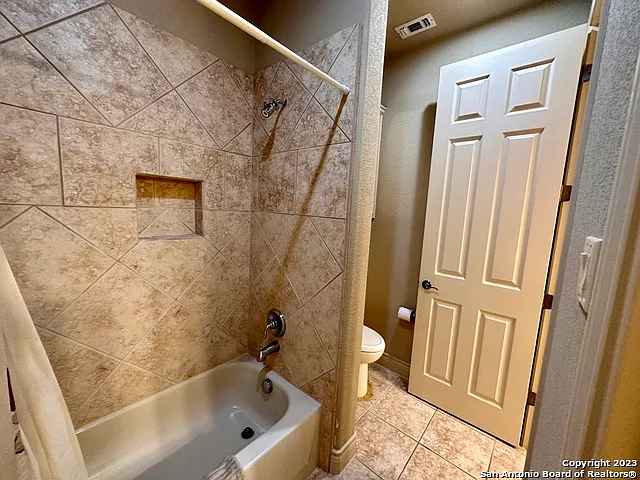 402 Cameron Cir — Photo 26