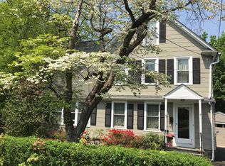 7 Cross Ln, Cos Cob, CT 06807