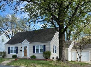 990 Collier Pl, Saint Charles, MO 63301