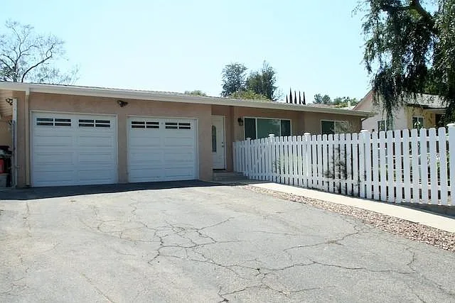 659 S Spruce St — Photo 9