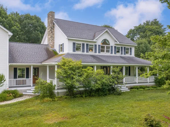 605 River Road, Windham, ME 04062