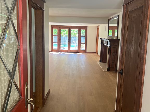 2nd image of 8408 La Bajada Ave
