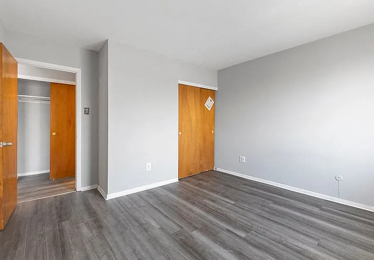 Mount West Apartments — Photo 6