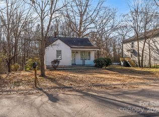 112 10th Ave SE, Hickory, NC 28602
