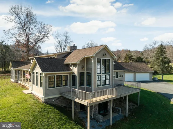 842 & 846 Van Buren Rd, Maurertown, VA 22644