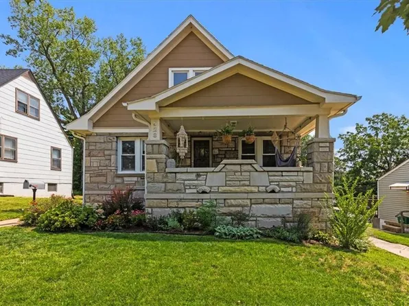 523 N Topping Ave, Kansas City, MO 64123