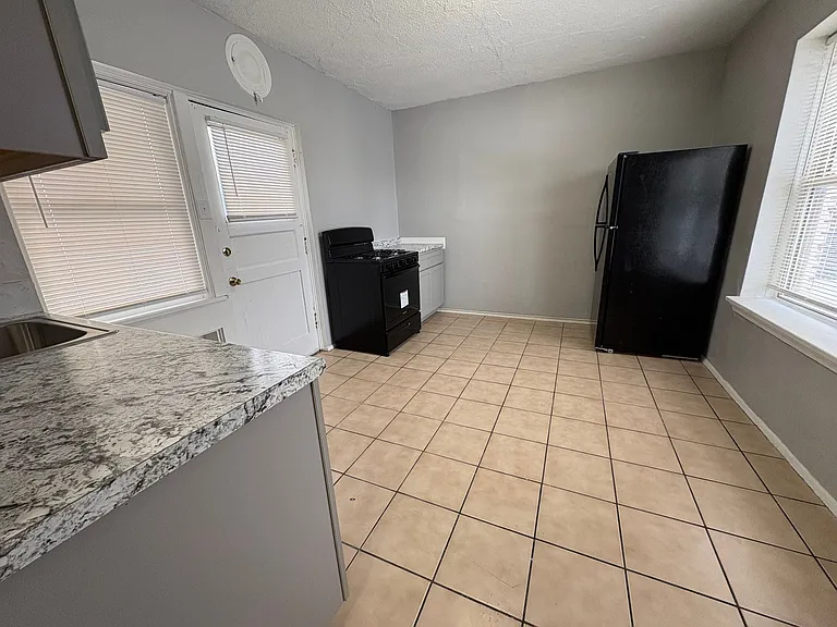 3440 Delor St — Photo 53