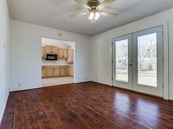 2nd image of 1501 James Dr