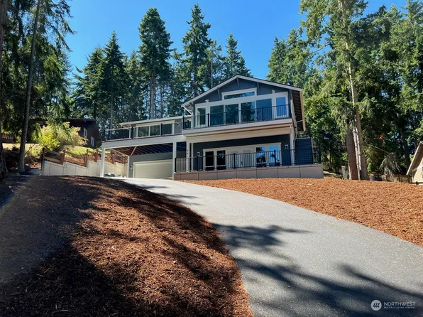 941 NE Pennington Loop, Coupeville, WA 98239