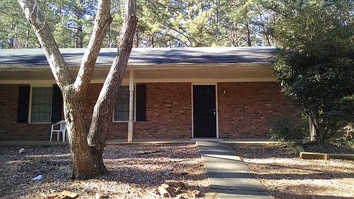 1st image of 418 Waterbury Dr