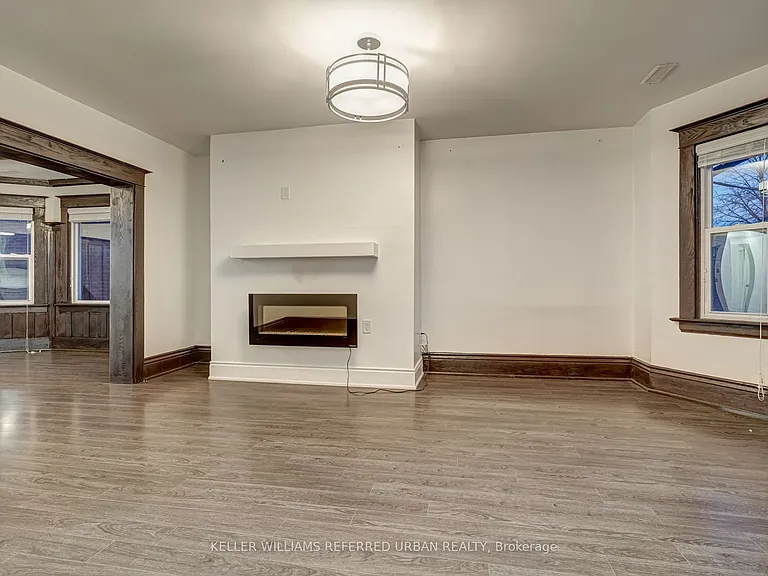 222 Rusholme Rd #UPPER — Photo 10