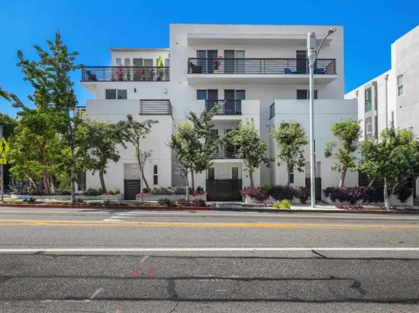 1283 Havenhurst Dr Unit 204, West Hollywood, CA 90046