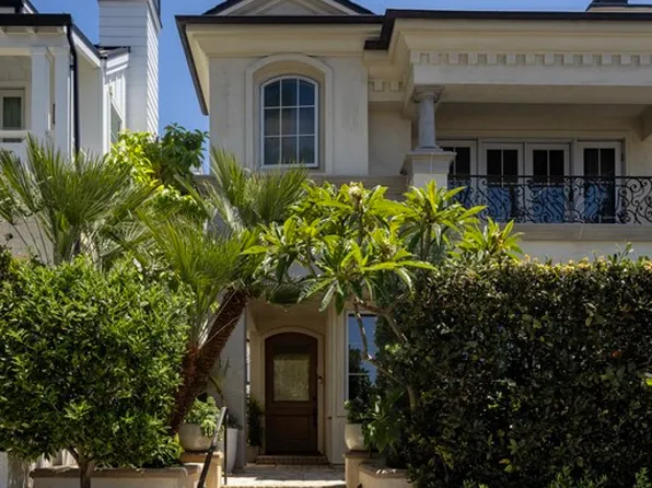512 Avocado Ave, Corona Del Mar, CA 92625
