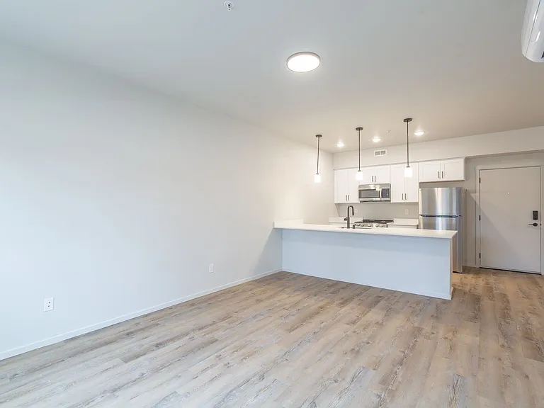 4202 NE Morrow Rd — Photo 34