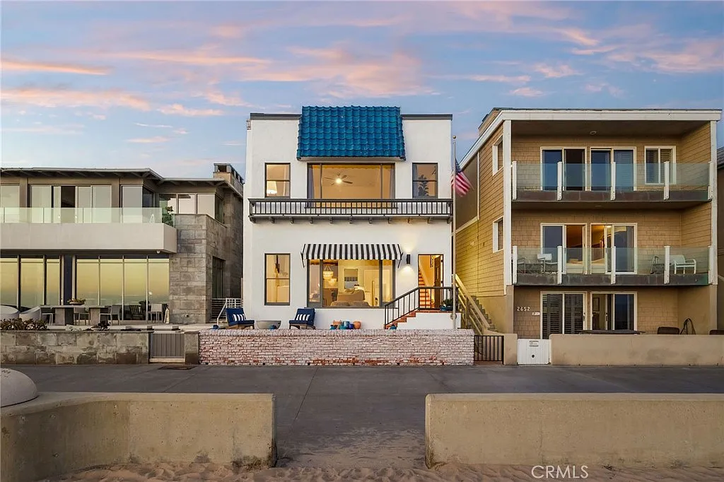 4 bed, 4.5 bath, 3180 sqft, $45,000 — Photo 1