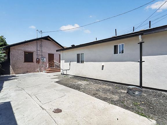 4th image of 1442 W 69th St