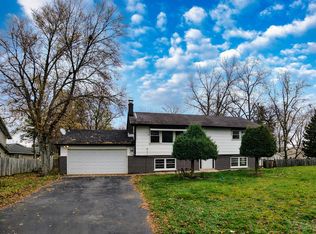 1445 Vincennes St, Crete, IL 60417