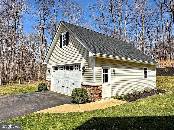 3rd image of 11504 Thicketty Holly Pl