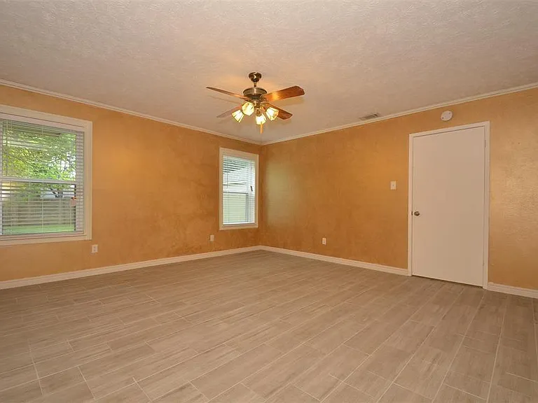 2822 River Birch Dr — Photo 8
