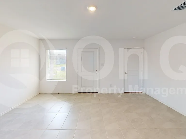 7205 Gray Wolf Ln — Photo 7