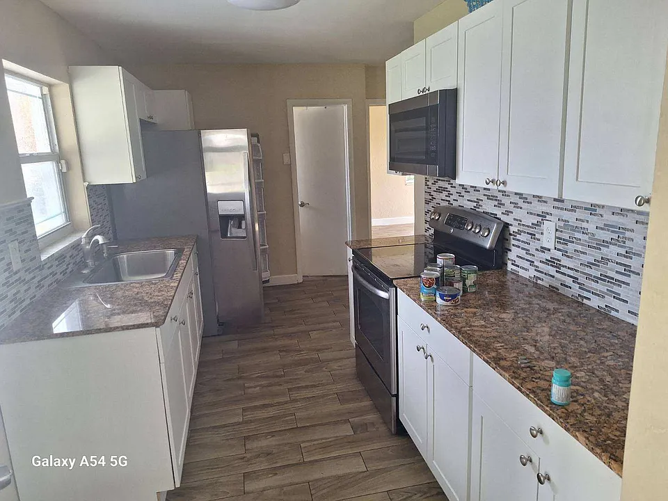 2569 Elkcam Blvd