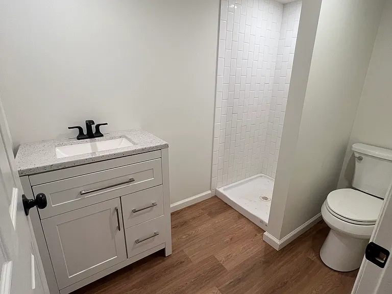 73 Midwood Ave — Photo 18