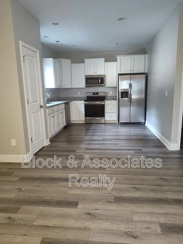 2 bed, 2.0 bath, $1,150 — Photo 4