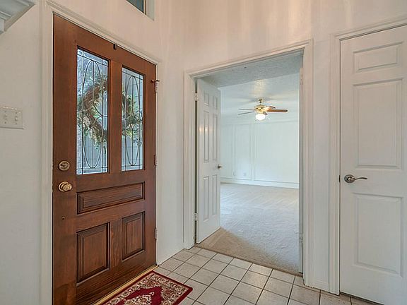3rd image of 2648 Silver Falls Dr