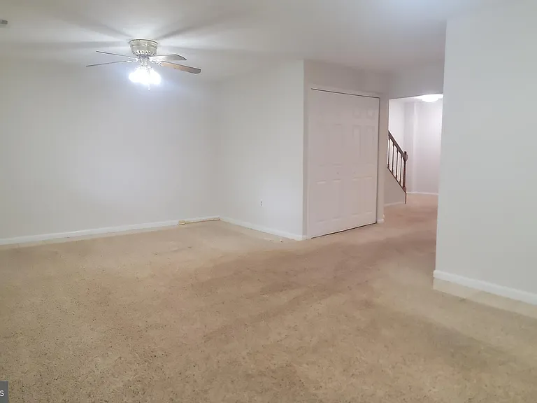 8949 Princeton Park Dr — Photo 20