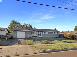 1756 10th St, Springfield, OR 97477