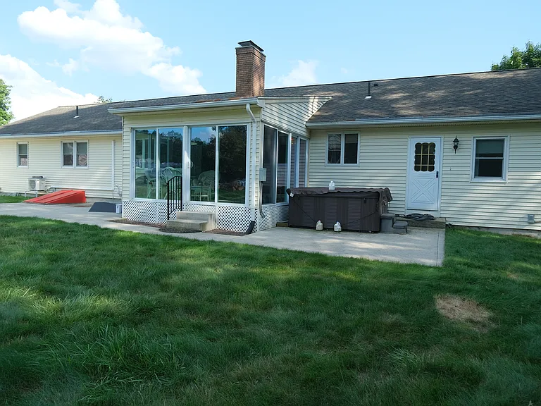 51 Valley View Cir — Photo 37