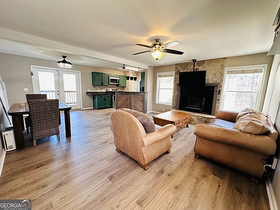 2nd image of 1947 Ivy Mountain Rd