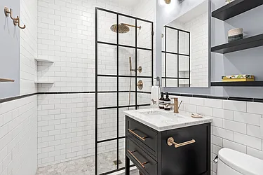 Sold by The SIMPLE Real Estate Co