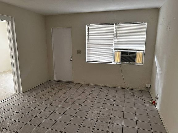 4th image of 1721 NW 8th Pl