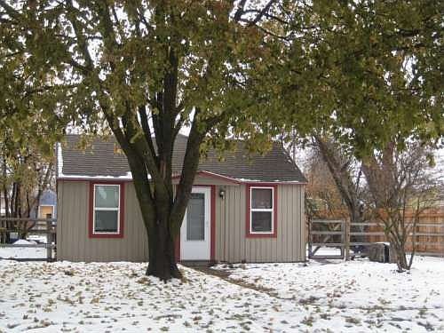 1st image of 2025 Kensington Ave