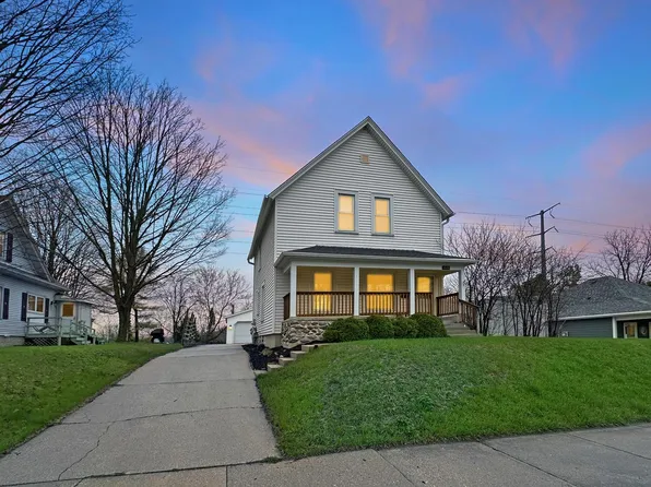 448 West Chestnut STREET, Port Washington, WI 53074