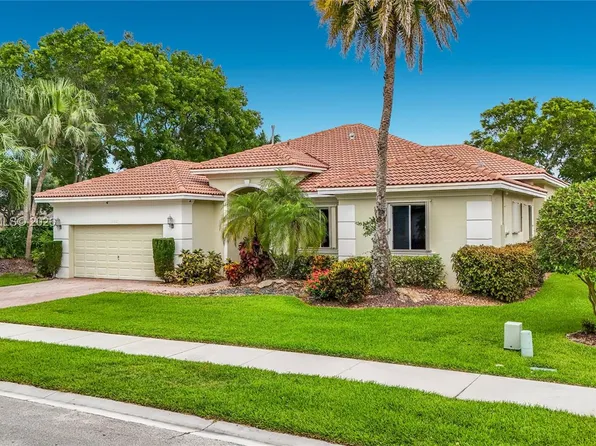 19302 SW 68th St, Fort Lauderdale, FL 33332