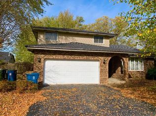 5 S Melanie Ct, Crete, IL 60417